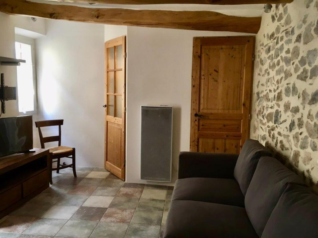 La Maison de Lily, cosy dans le Vieux-Hyères, parking gratuit Extérieur photo