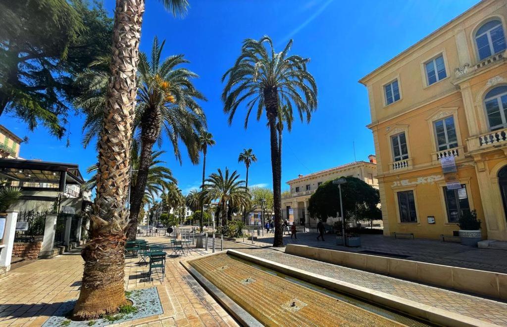 La Maison de Lily, cosy dans le Vieux-Hyères, parking gratuit Extérieur photo